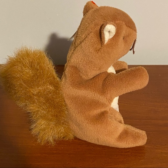 Ty Beanie Baby Nuts - Picture 2 of 6